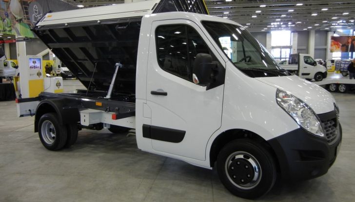 Renault lancia il Business Booster Tour 2016 - Foto 9 di 27