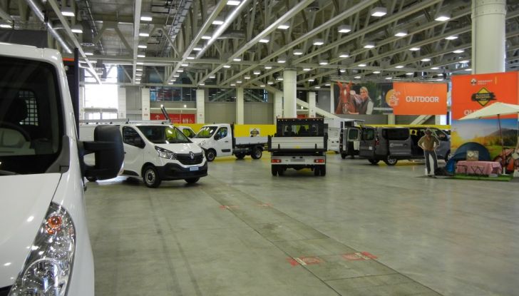 Renault lancia il Business Booster Tour 2016 - Foto 7 di 27