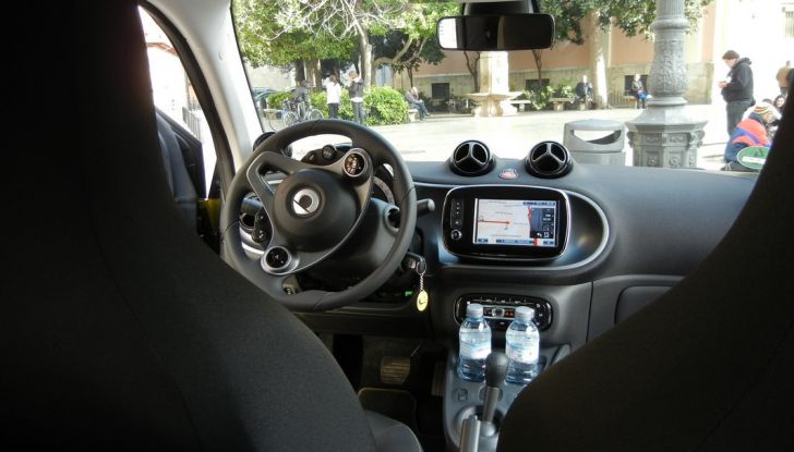 Nuova Smart Fortwo Cabrio: il nostro test drive - Foto 16 di 44