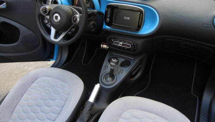 Nuova Smart Fortwo Cabrio: il nostro test drive - Foto 39 di 44