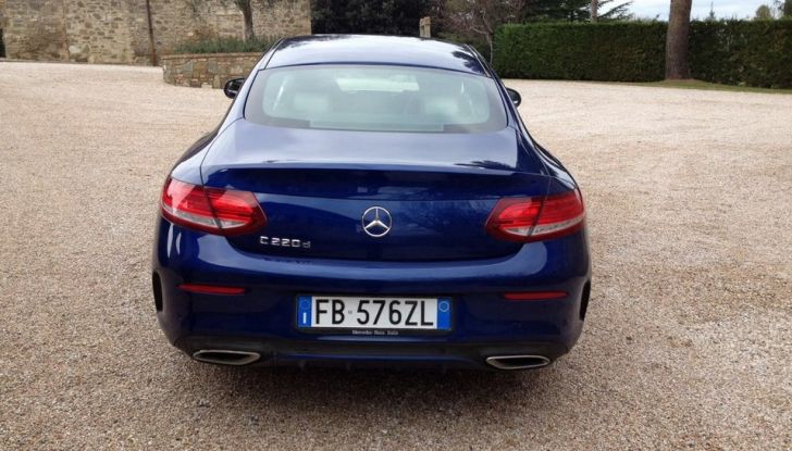Mercedes Classe C Coupé, prova su strada e caratteristiche tecniche - Foto 4 di 10