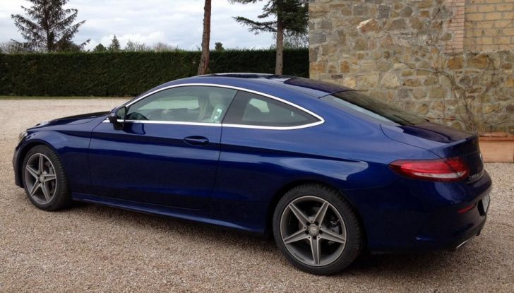 Mercedes Classe C Coupé, prova su strada e caratteristiche tecniche - Foto 9 di 10
