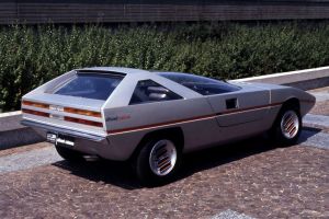 Originale e futuristica, ecco l'Alfa Romeo Caimano.