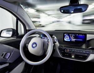 Guida autonoma: tutto quello che c'è da sapere.