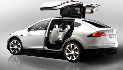 Tesla Model X è ora vegan-friendly