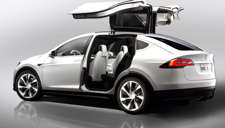 Tesla Model X è ora vegan-friendly - Foto 1 di 6