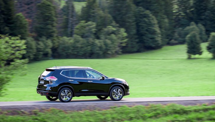 Nissan X-Trail regala la sicurezza stradale con il Safety Shield - Foto 4 di 16