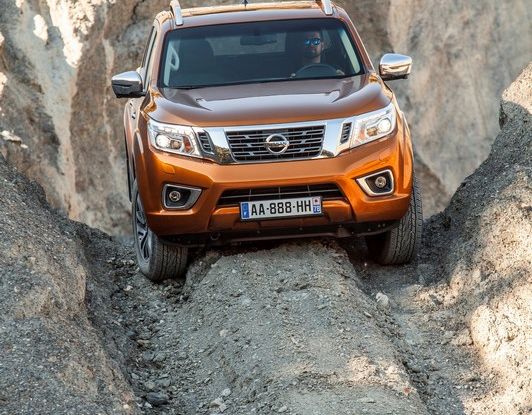Nissan Navara: in vendita il Pick-Up Of The Year 2016 - Foto 7 di 18
