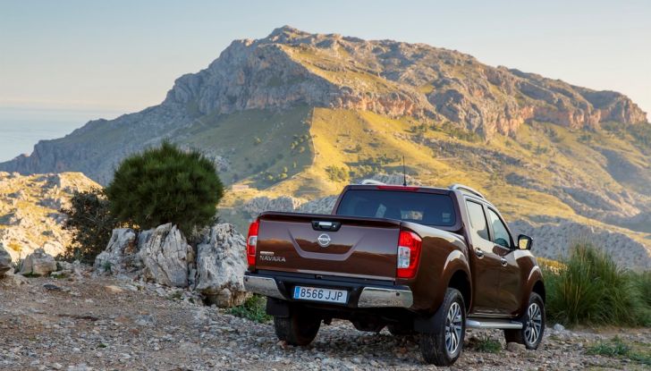 Nissan Navara: in vendita il Pick-Up Of The Year 2016 - Foto 14 di 18