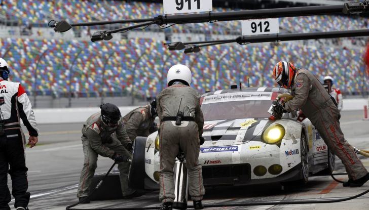24 Ore di Daytona: inizia con un doppio podio la stagione di Porsche in America - Foto 2 di 18