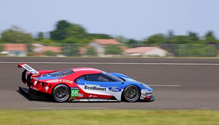 Ford GT.