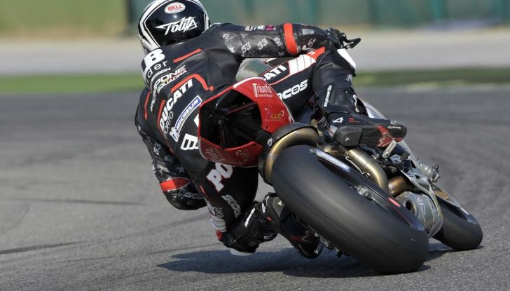 Tourist Trophy 2016: Alex Polita partecipa con la BMW S1000R - Foto 8 di 10