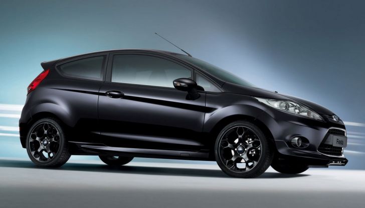 Ford Fiesta 2015 si conferma la compatta più venduta anche nel 2015.