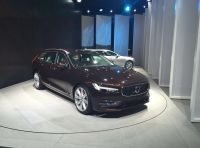 Volvo V90, le prime immagini rubate in attesa del debutto ufficiale