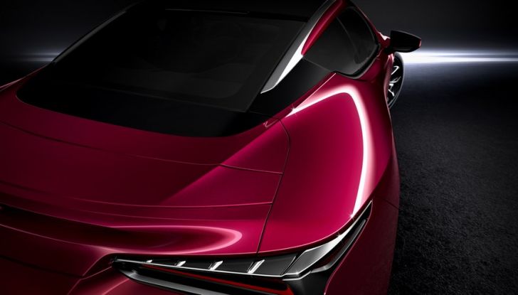 Lexus: due premiere al Salone di Ginevra 2016 - Foto 13 di 15