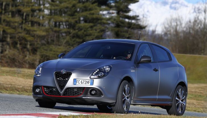 Nuova Alfa Romeo Giulietta 2016 prova strada prezzi motori informazioni tecniche