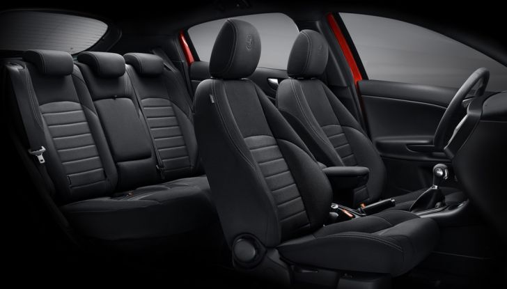 Nuova Alfa Romeo Giulietta 2016 prova strada prezzi motori informazioni tecniche sedili