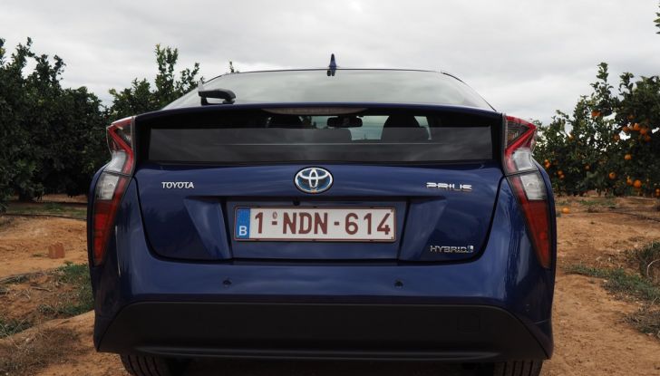 Nuova Toyota Prius, prova su strada della quarta generazione - Foto 9 di 48