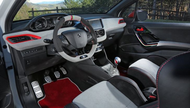 Peugeot 208 GTi/NOVE celebra i record di Peugeot nel CIR - Foto 11 di 13