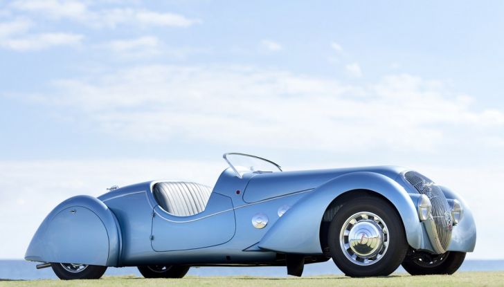 Peugeot a Rétromobile 2016 con le coupé e le cabriolet - Foto 10 di 14