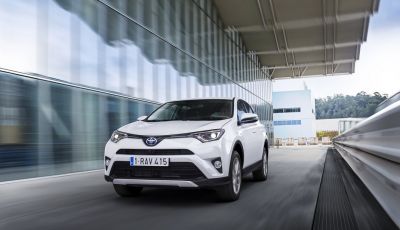 Gamma Toyota Hybrid:  gli ecoincentivi aumentano