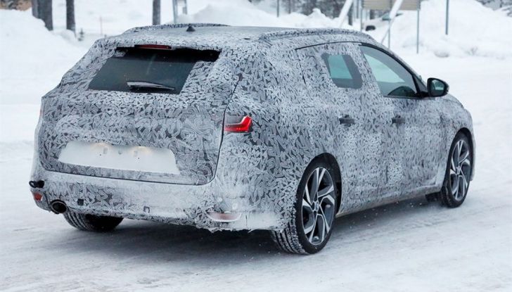 Renault Megane Sport Tourer, arriva la variante station wagon - Foto 5 di 8