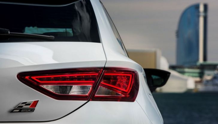 Seat Leon Cupra 290: prova su strada, dati tecnici e prestazioni - Foto 4 di 17