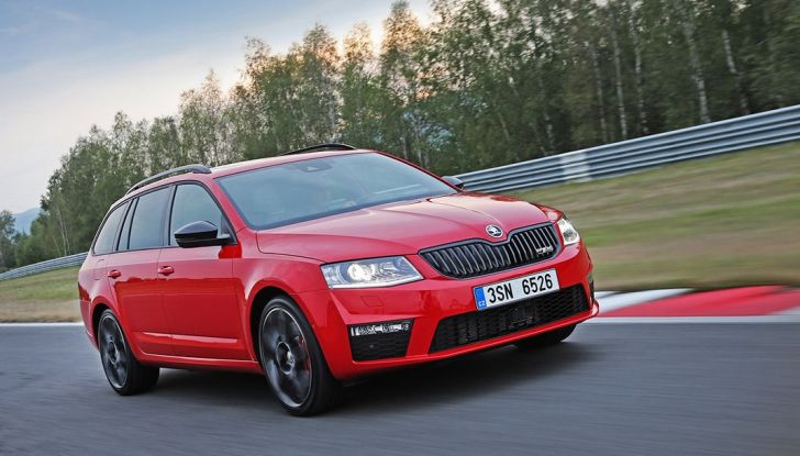 Skoda Octavia Wagon RS 4×4 - Foto 9 di 10