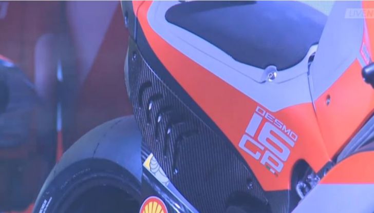 Ducati MotoGP 2016: La presentazione live della Desmosedici GP a Borgo Panigale - Foto 5 di 15