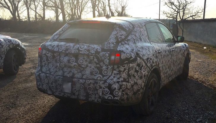 Maserati Levante, le foto spia degli ultimi test su strada - Foto 7 di 10