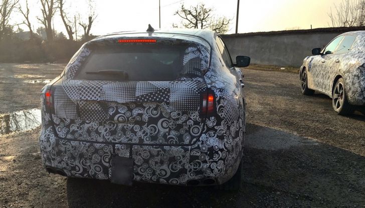 Maserati Levante, le foto spia degli ultimi test su strada - Foto 9 di 10