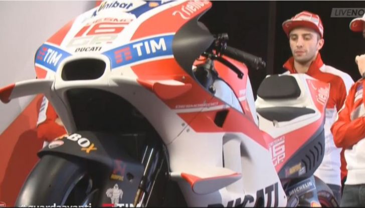 Ducati MotoGP 2016: La presentazione live della Desmosedici GP a Borgo Panigale - Foto 11 di 15