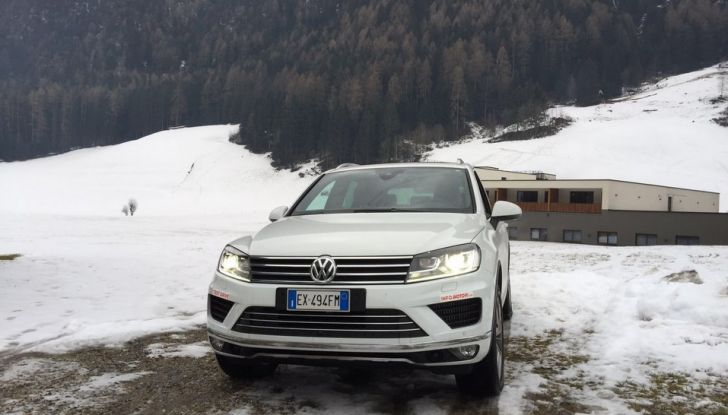 Volkswagen Touareg 3.0 Tdi 262 CV BMT Tiptronic prova su strada e prezzi - Foto 12 di 33