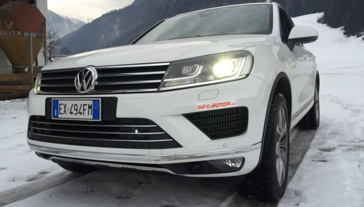 Volkswagen Touareg 3.0 Tdi 262 CV BMT Tiptronic prova su strada e prezzi - Foto 14 di 33