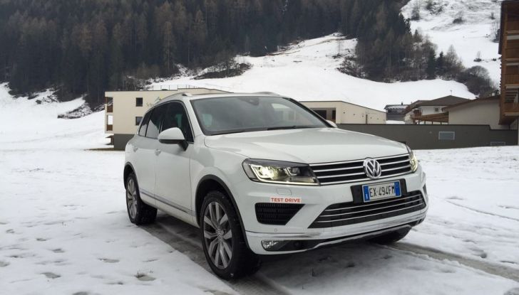 Volkswagen Touareg 3.0 Tdi 262 CV BMT Tiptronic prova su strada e prezzi - Foto 15 di 33