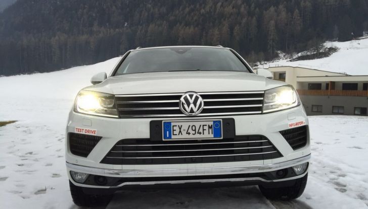 Volkswagen Touareg 3.0 Tdi 262 CV BMT Tiptronic prova su strada e prezzi - Foto 17 di 33