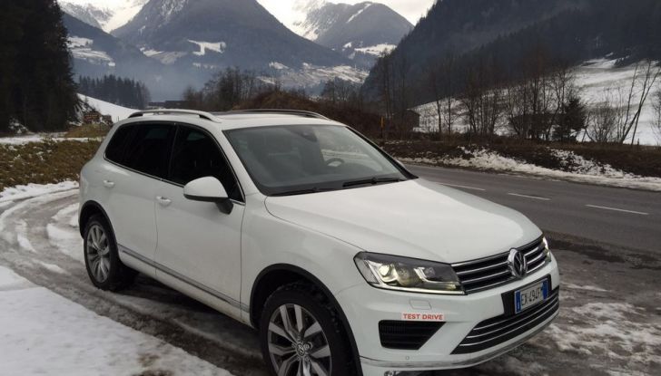 Volkswagen Touareg 3.0 Tdi 262 CV BMT Tiptronic prova su strada e prezzi - Foto 26 di 33