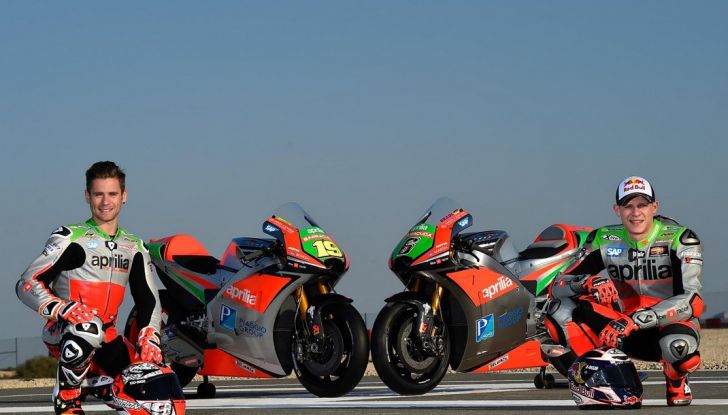 La presentazione ufficiale dell’Aprilia RS-GP della MotoGP 2016 - Foto 13 di 20