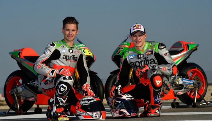 La presentazione ufficiale dell’Aprilia RS-GP della MotoGP 2016 - Foto 14 di 20
