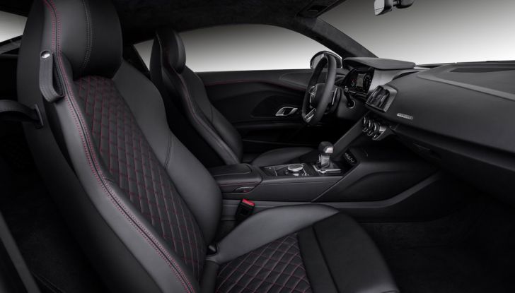 Audi R8 V10 plus dettaglio interno