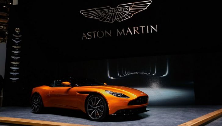 Aston Martin DB11 al Salone di Ginevra - Foto 8 di 30