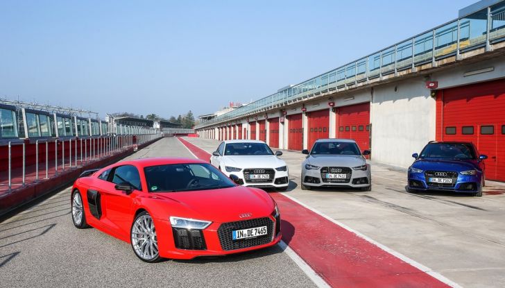 Audi R8 Plus 2016, la prova ad Imola: Il V10 da 610CV - Foto 10 di 45
