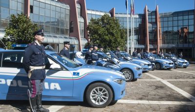 BMW Italia e Polizia Stradale: 278 auto e 240 moto