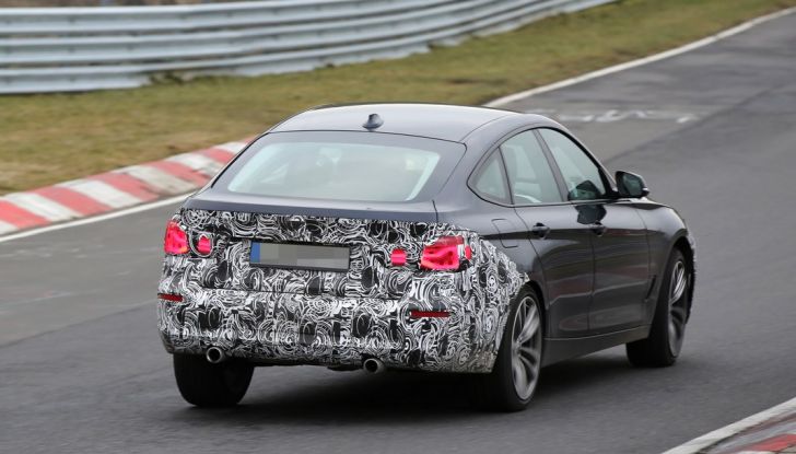 BMW Serie 3 GT, foto spia dei test al Nürburgring - Foto 12 di 16