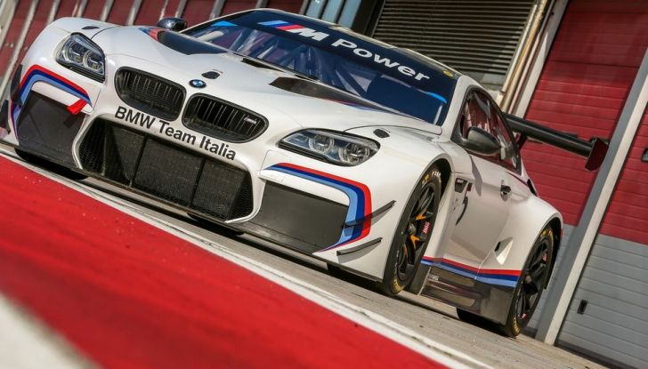 BMW Team Italia scende in pista con la M6 GT3 (32)