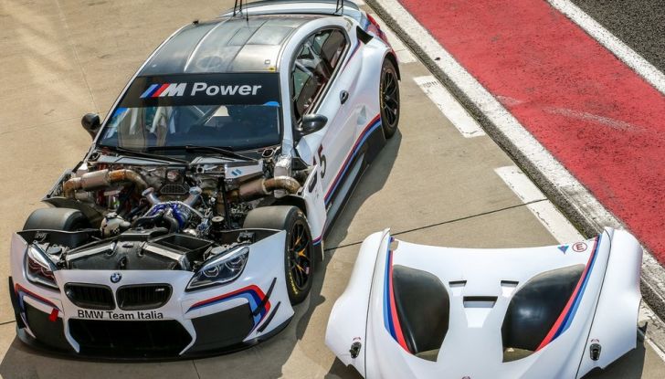 BMW Team Italia scende in pista con la M6 GT3 (44)