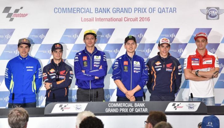 Rossi-Marquez, MotoGP: la battaglia è in pista, la guerra è fuori - Foto 5 di 6