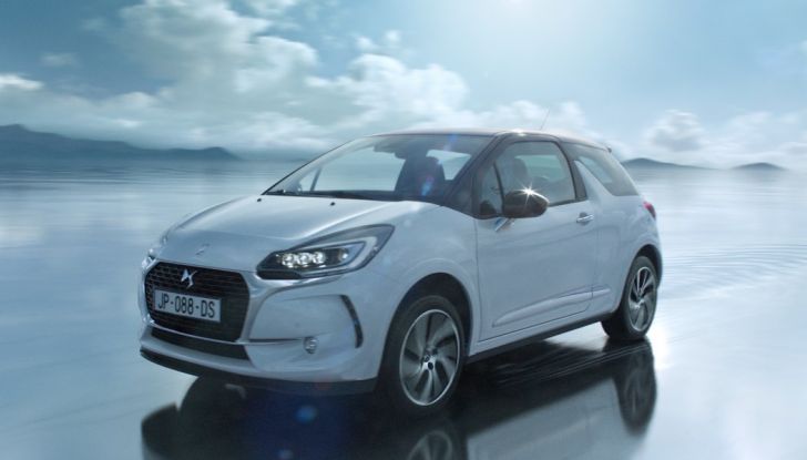 Nuova DS 3: campagna pubblicitaria con Iris Apfel - Foto 5 di 11