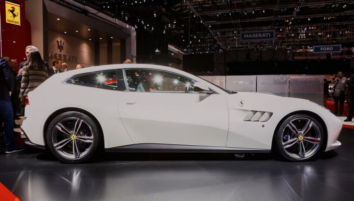 Ferrari GTC4 Lusso live Ginevra 2016
