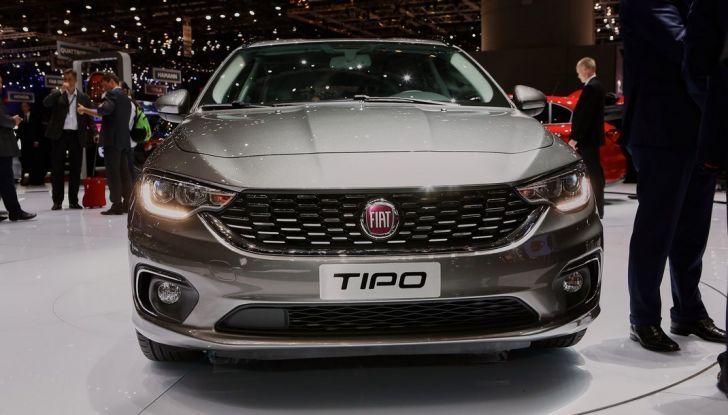 Fiat Tipo SW presentazione al Salone di Ginevra, calandra.